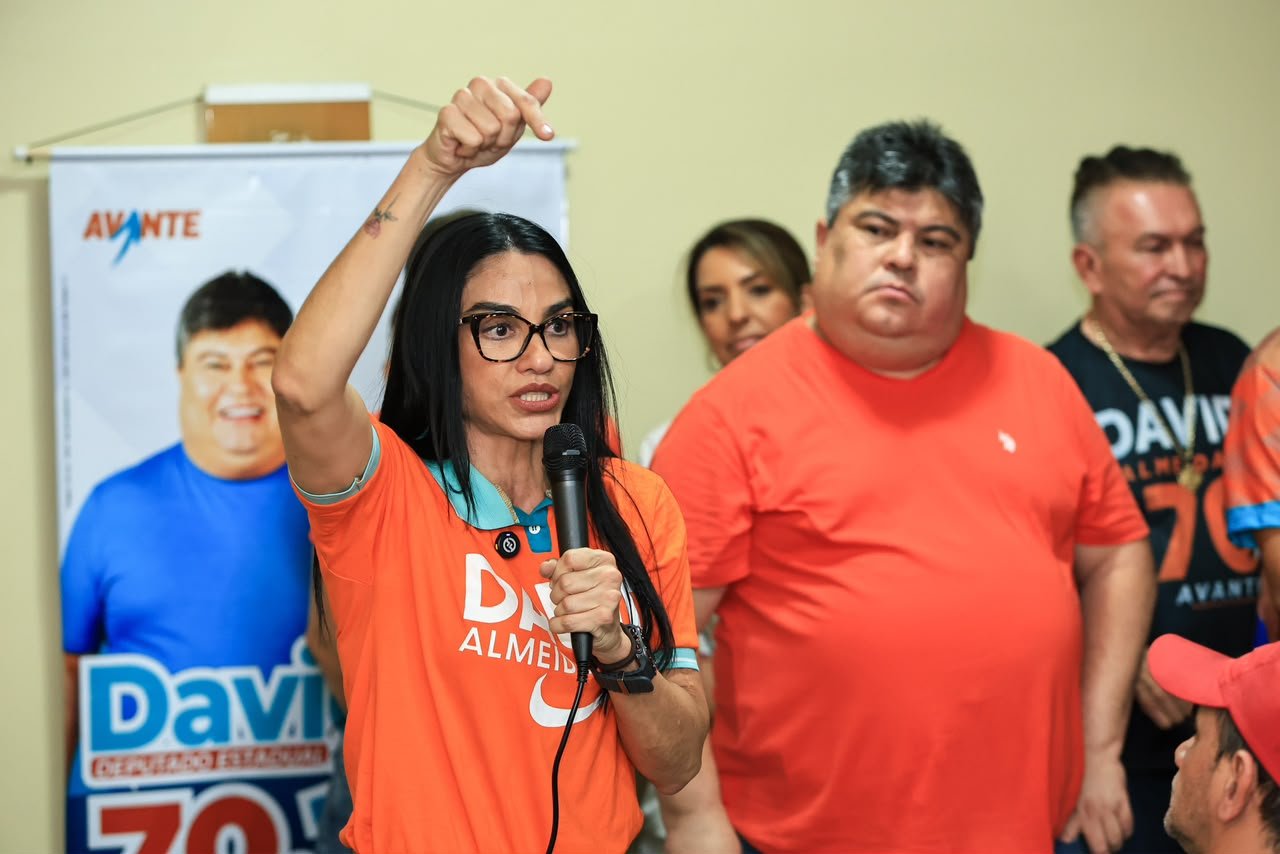 Dra. Shádia entra na disputa eleitoral com foco na experiência em saúde pública