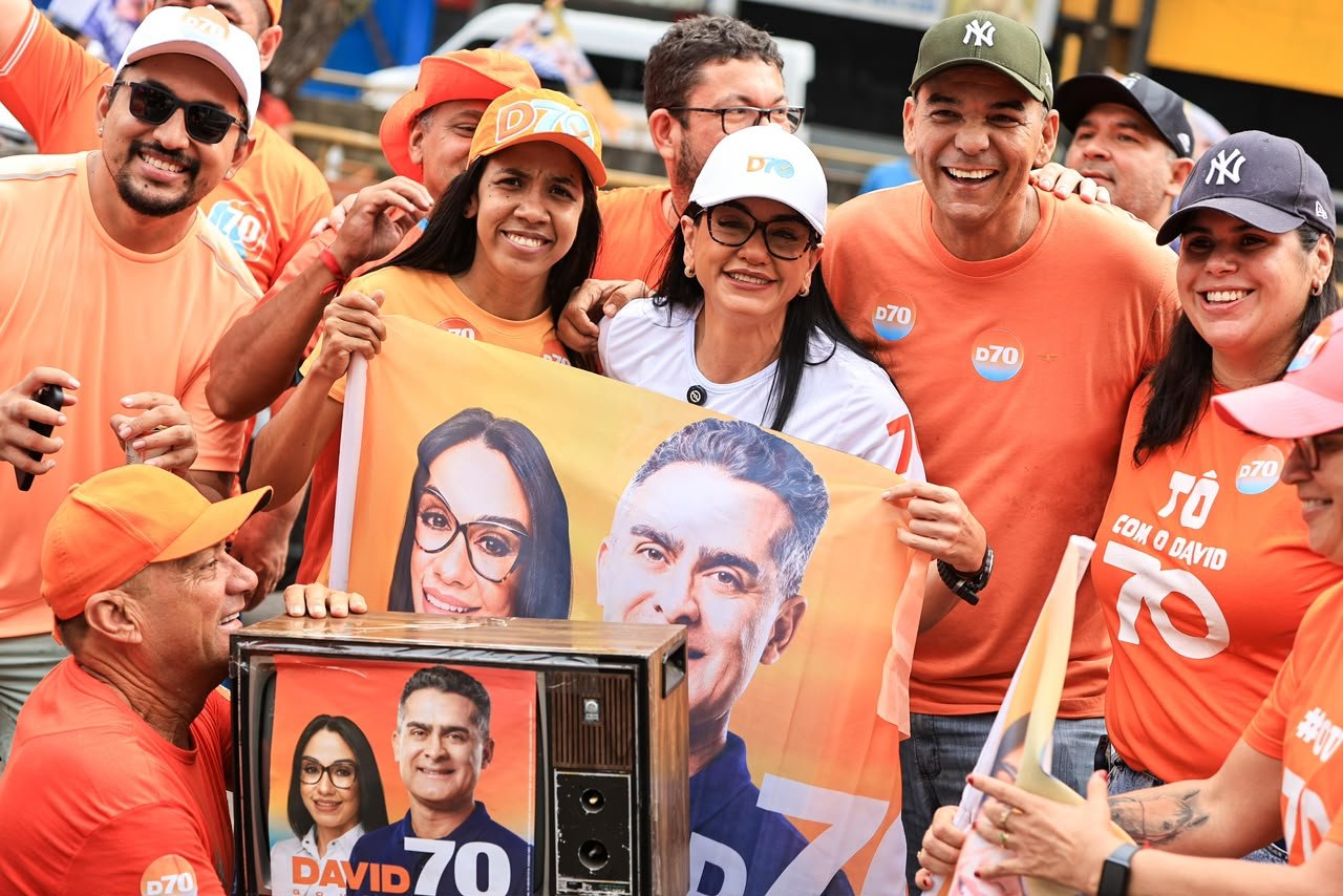 Dra. Shádia ouve moradores na Compensa