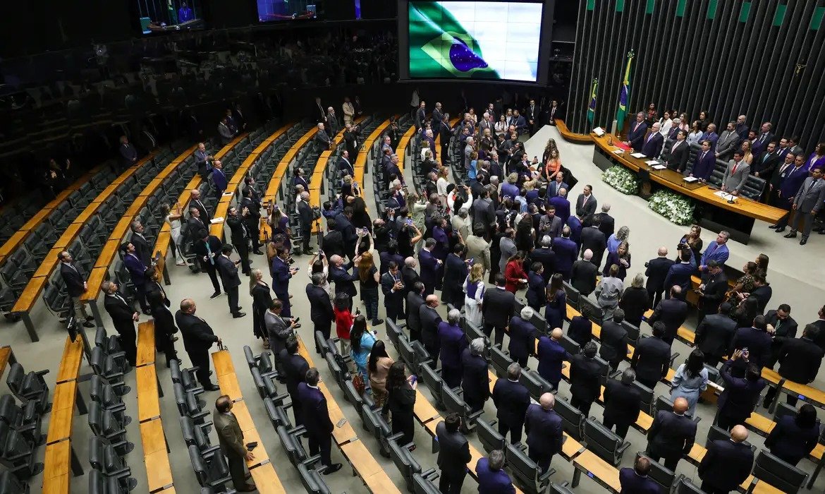 Congresso decide sobre imposto de compras internacionais até 8 de setembro