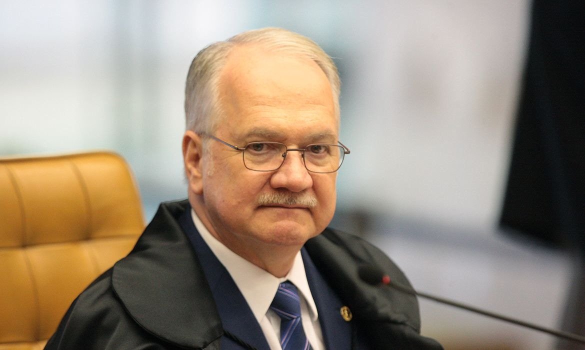 Fachin dá 24 horas para abertura do caso Banco Master e atende pedido da PGR