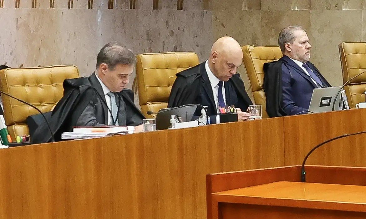 Mendonça acusa Moraes e questiona relatórios da Polícia Federal