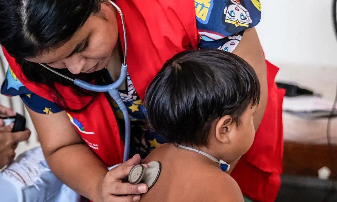 Expedição fortalece atendimento do SUS às comunidades Yanomami em Roraima