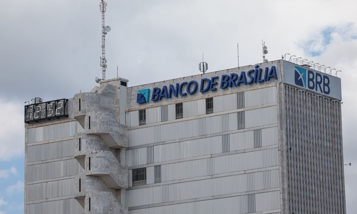 Caso Master: bloqueio bilionário aumenta pressão sobre operações do BRB