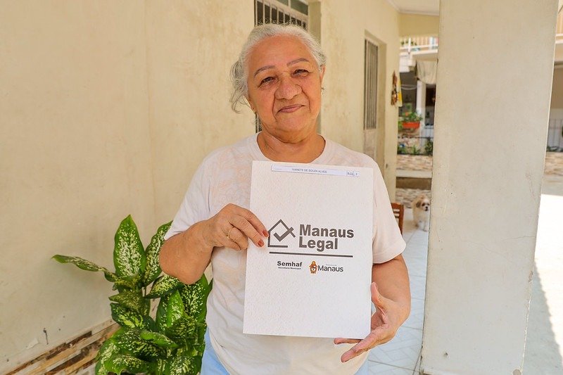 Colônia Antônio Aleixo recebe 154 títulos de imóveis