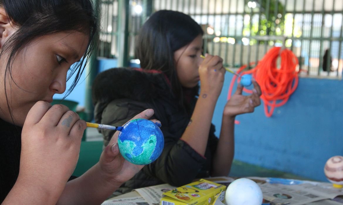 Estudo mostra caminhos para fortalecer educação STEM no Brasil