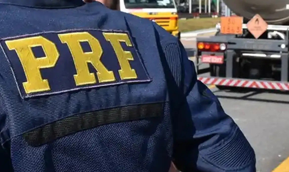 Eleições 2026 terão regras para bloqueios e abordagens da PRF