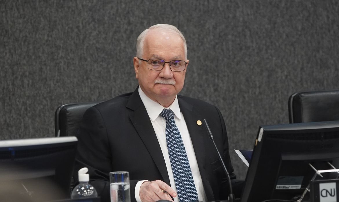 Fachin cria regra para reforçar sorteio de processos no STF